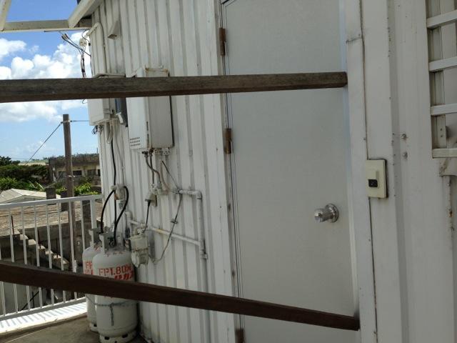 $手漕屋素潜店 ちゅらねしあ